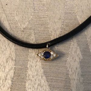 Merx Soft Choker And Eye Accent